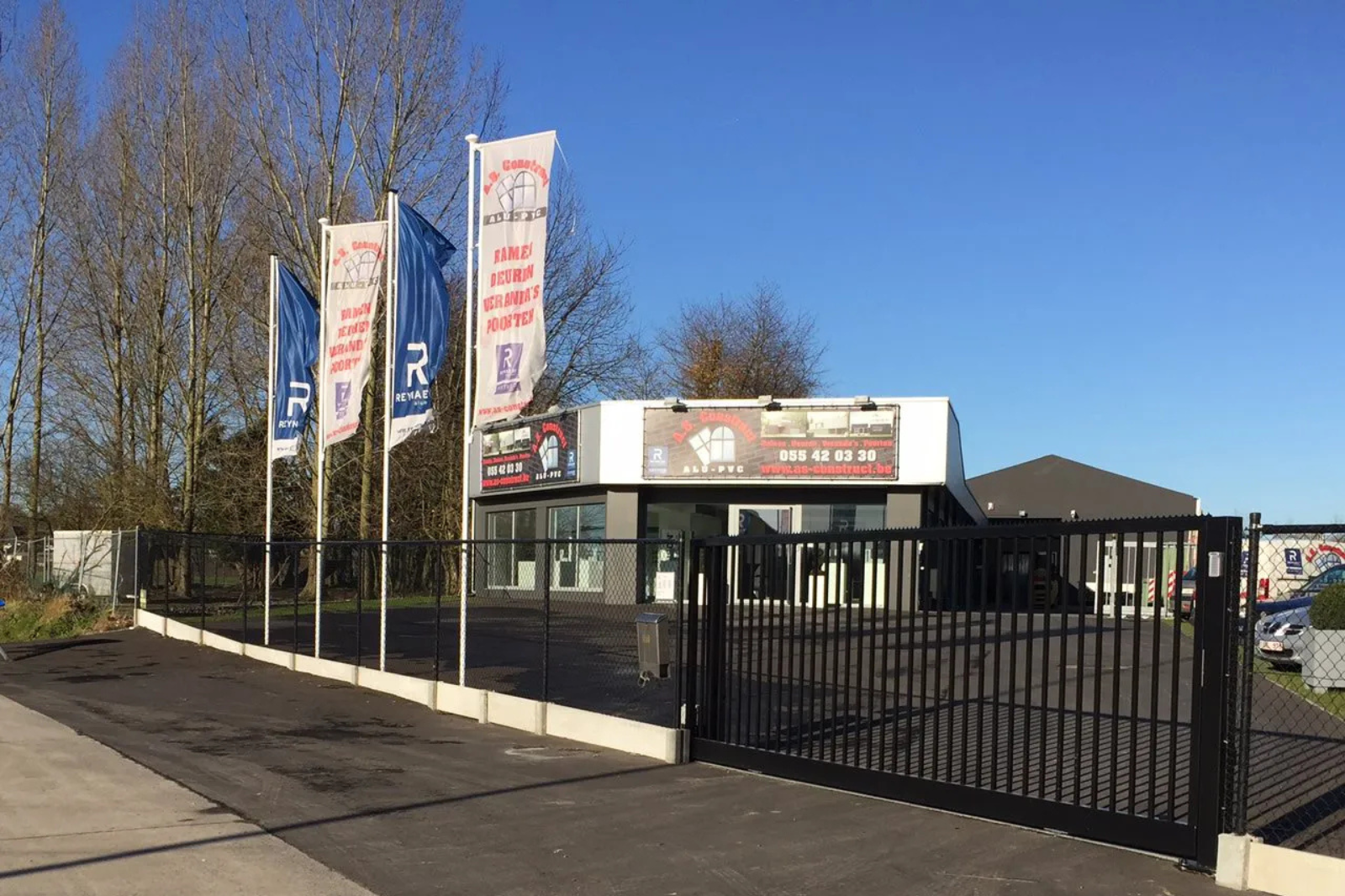 Showroom van AS Construct in Brakel met ramen, deuren en veranda’s